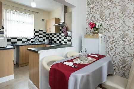 Knutsford House Holidays Manchester Exteriör bild